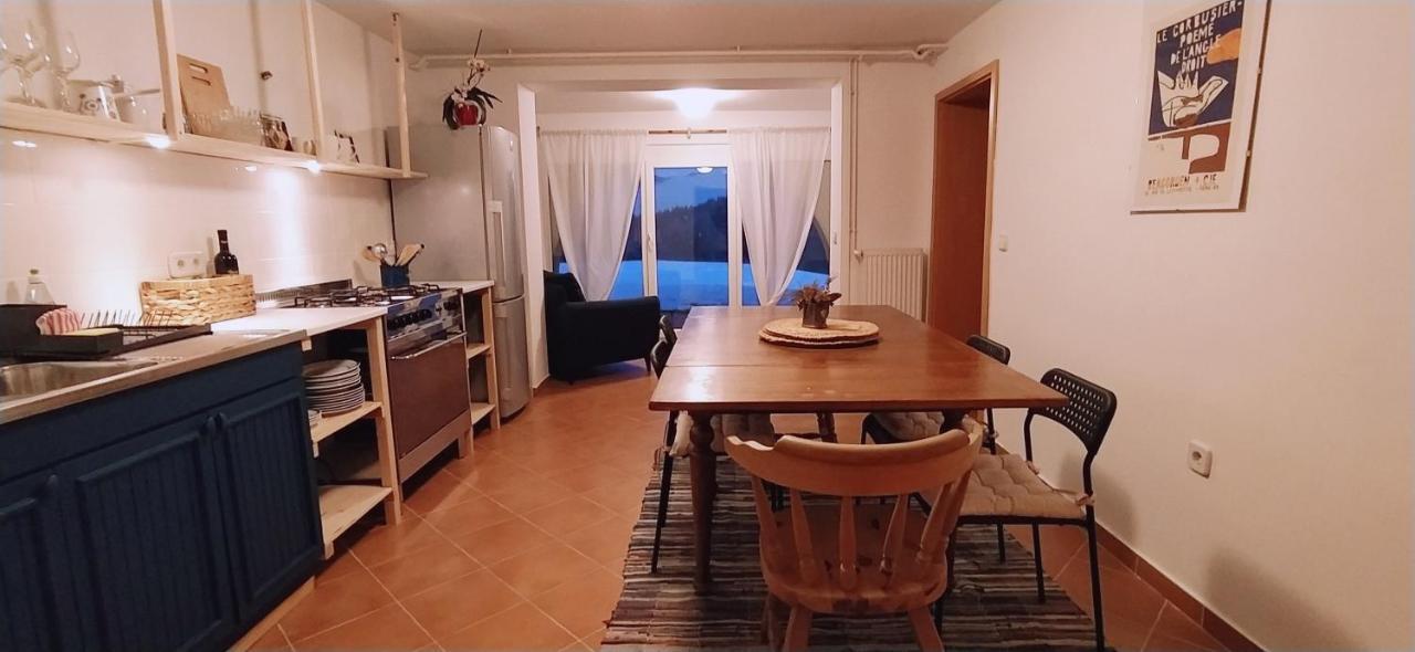 Kmetija Pecnik Apartment Prevalje Екстериор снимка